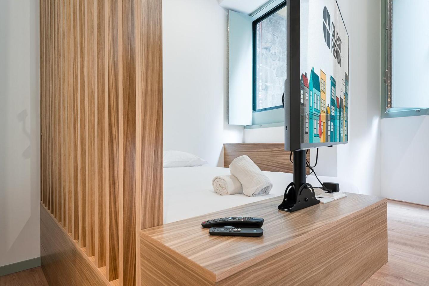 Guestready - A Modern Stay In Downtown ポルト エクステリア 写真